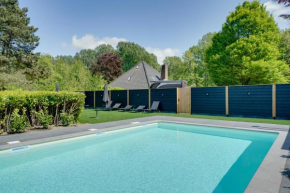 Forest Villa with shared pool & Eco Wellness